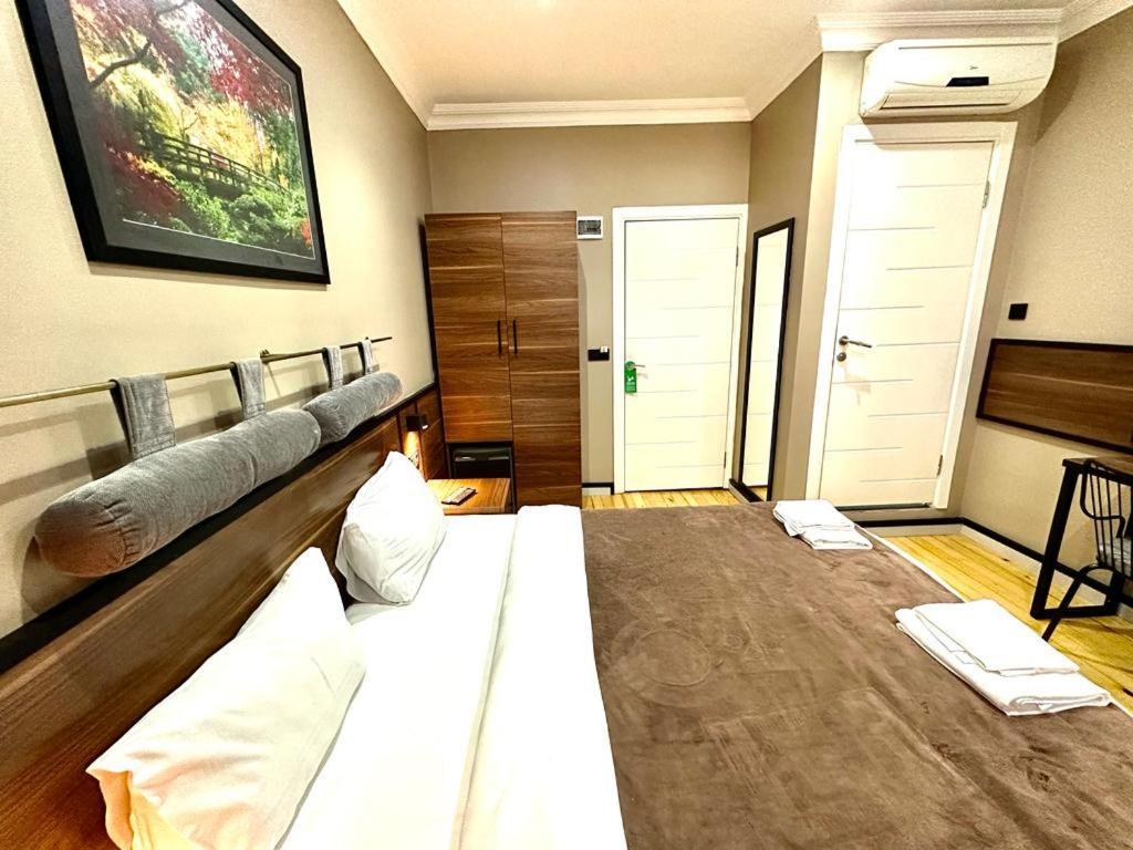 Aram Kerasi Rooms Istanbul Bilik gambar